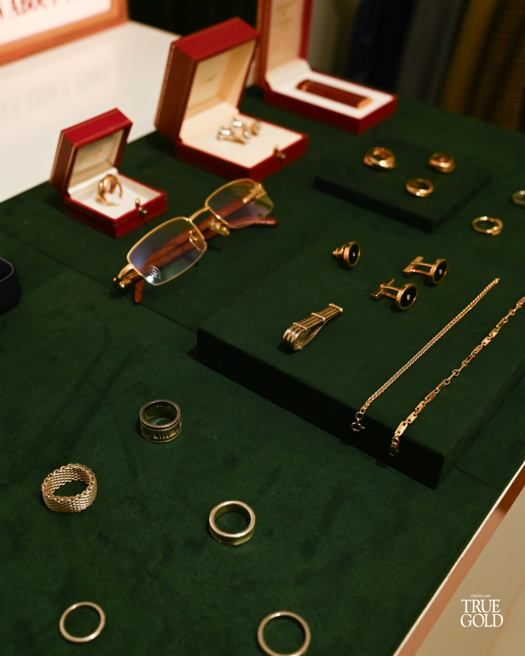 TRUE GOLD | Vintage Jewelry & Objects