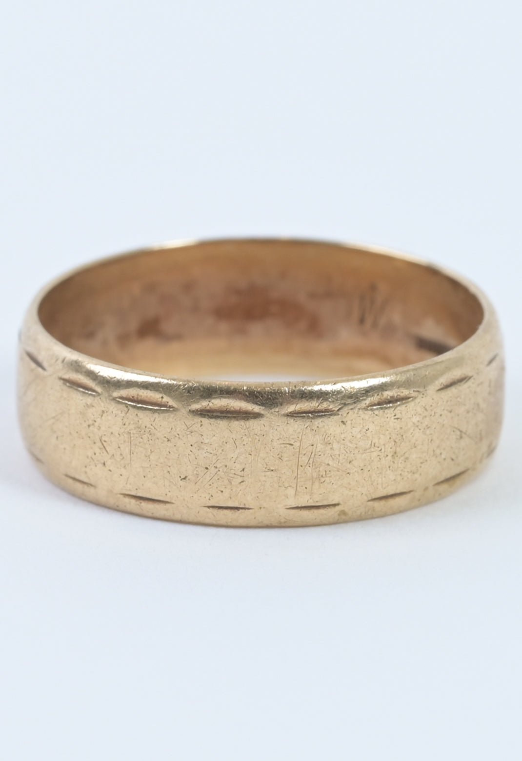 UK 1969 9ct gold ring A