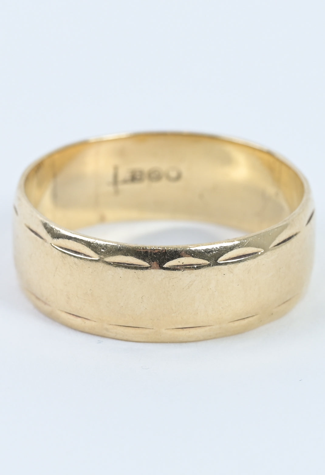 UK 1969 9ct gold ring B
