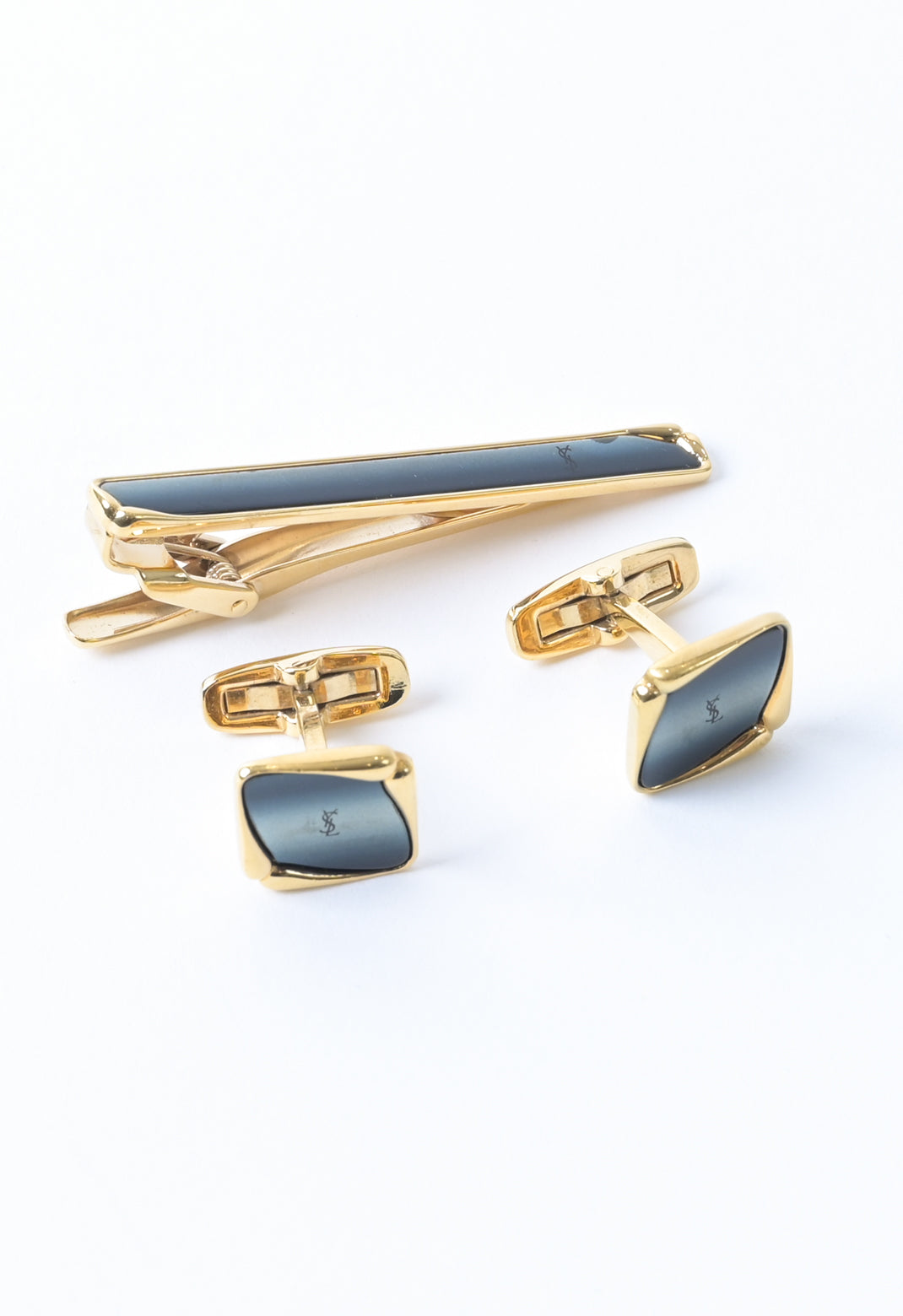 Yves Saint Laurent / Europe 1980-90s tie-bar&cufflinks set