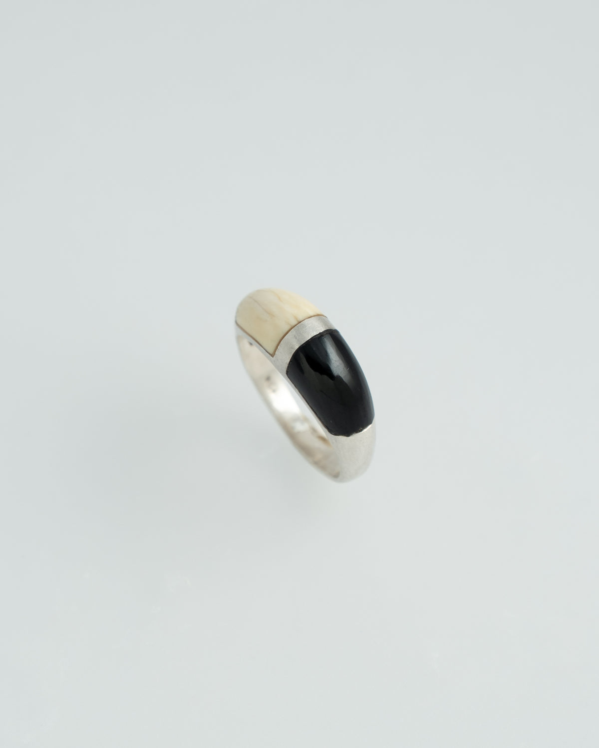 French 1980s silver black stone & bone ring