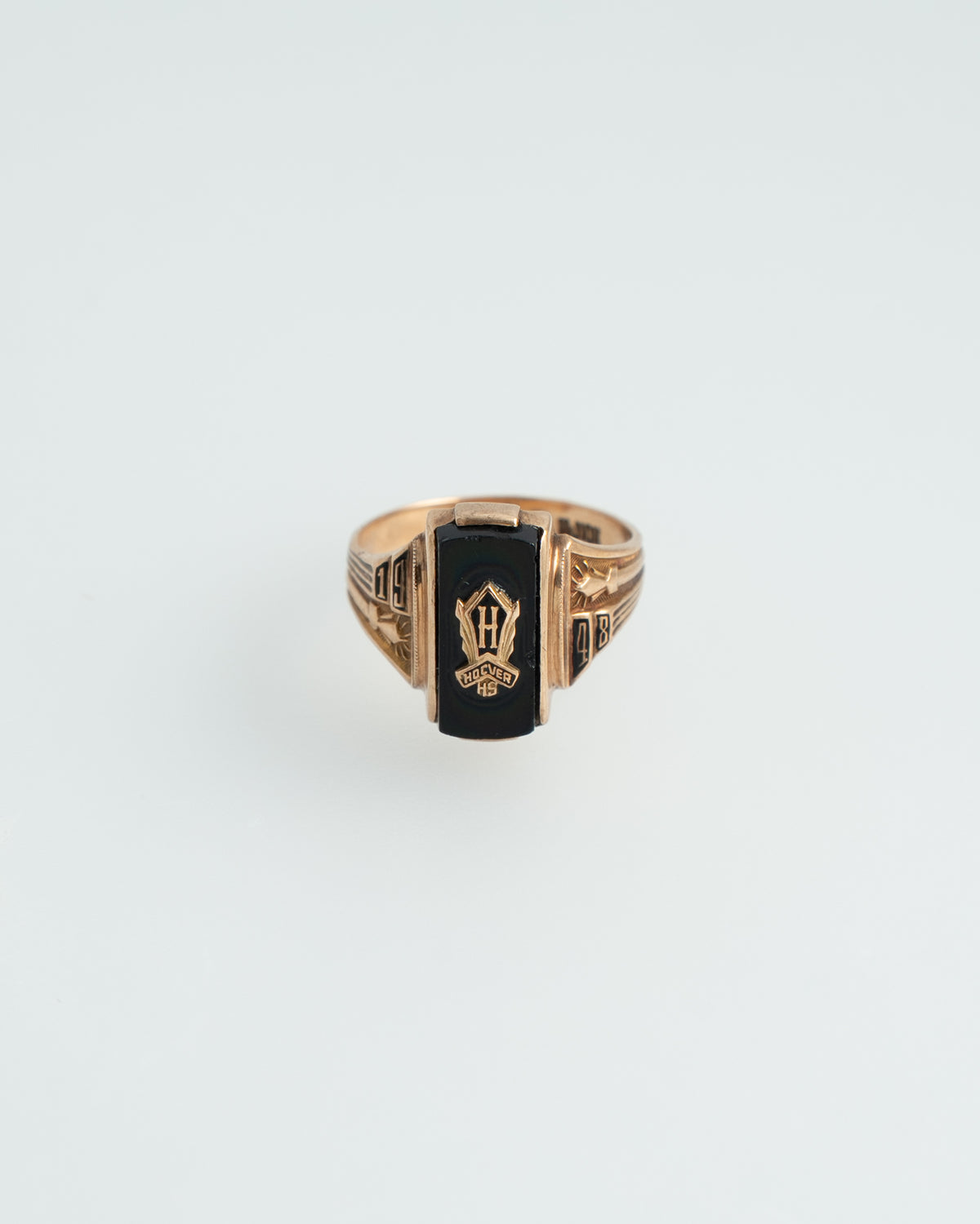 US  1948s 10K Onyx Signet Ring
